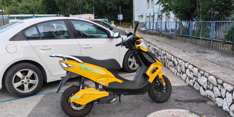 Napadnut dostavljač u Kostreni