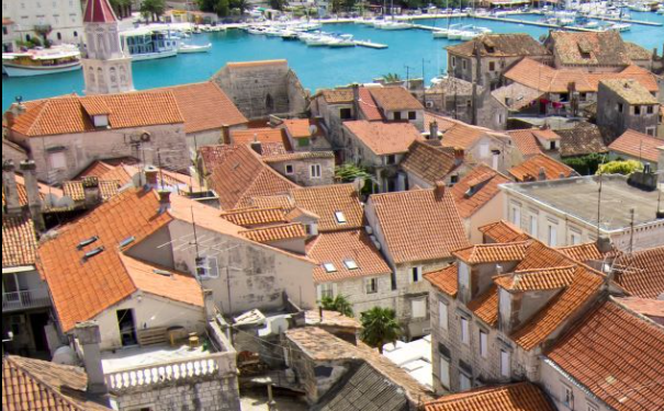 Napadnut zaštitar u Trogiru jer je čuvao okoliš!