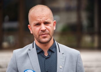 PAUK IZBAČEN IZ STRANKE: “Mirne duše odlazim, nije ovo blato za mene”