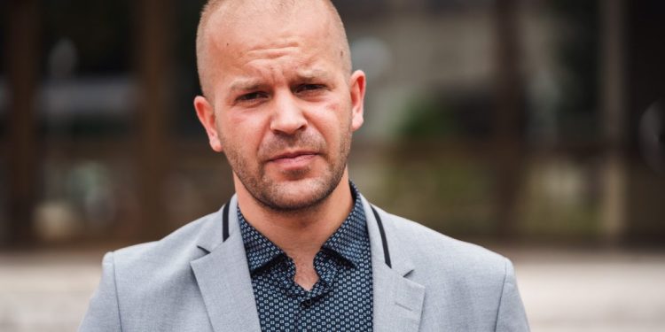 PAUK IZBAČEN IZ STRANKE: “Mirne duše odlazim, nije ovo blato za mene”