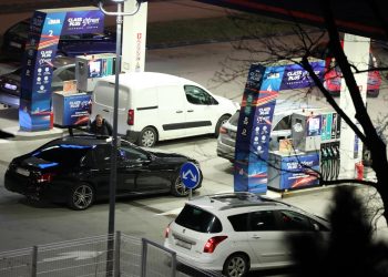 LOŠE VIJESTI ZA VOZAČE Od utorka poskupljuje gorivo, evo za koliko | NACIONAL.HR