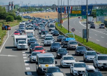 Pojačan promet prema moru: Vozi se u koloni u pokretu uz povremene zastoje