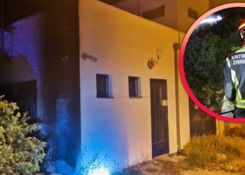 Požar u Gornjem Sitnom, vatrogasci su na terenu