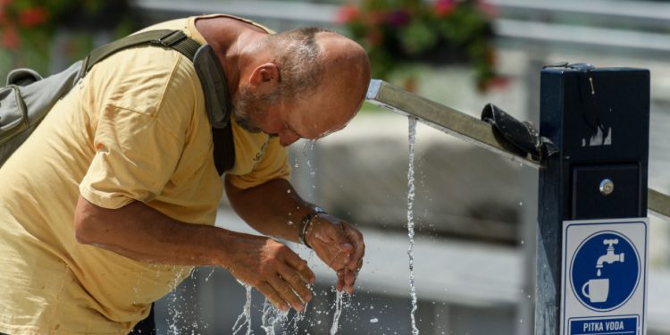 Pred nama je sunčani i vrući vikend, ići će i preko 35°C: U ponedjeljak već velike promjene