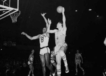 Prije stotinu godina rođen je George Mikan, prva NBA zvijezda u povijesti