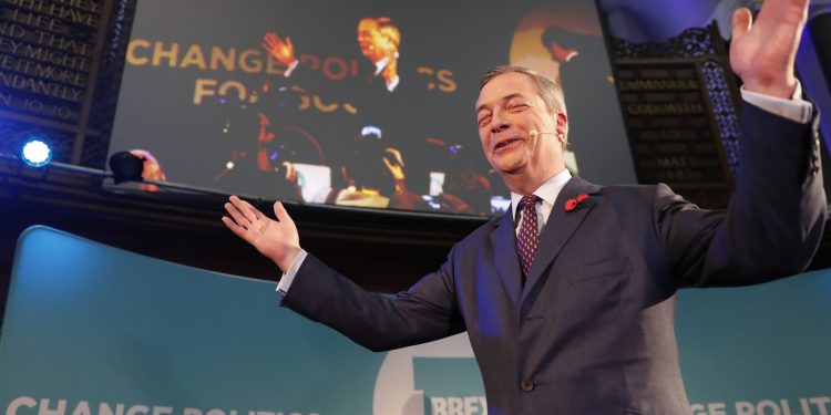 Rat Johnsona i Faragea koji je rekao da je proširenje EU-a i NATO-a ‘isprovociralo’ Putina na invaziju