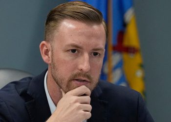 Škole u Oklahomi sada moraju predavati Bibliju, Deset zapovijedi