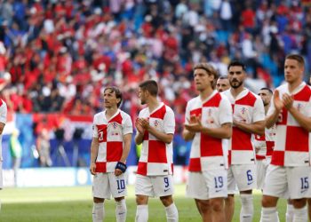 Sportske novosti – Bivši engleski reprezentativac: ‘Hrvatska ima čarobnjaka. Potražit ću ga da mu stisnem ruku i kažem hvala’