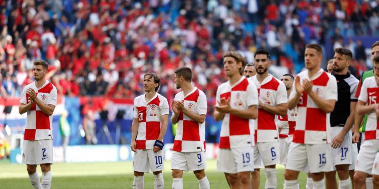 Sportske novosti – Bivši engleski reprezentativac: ‘Hrvatska ima čarobnjaka. Potražit ću ga da mu stisnem ruku i kažem hvala’