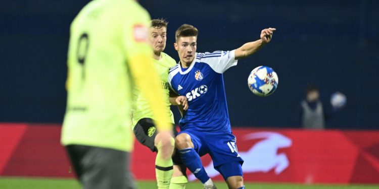 Sportske novosti – Dinamo pred važnom odlukom: Ima igrača za budućnost, ali pitanje je hoće li ostati u Maksimiru