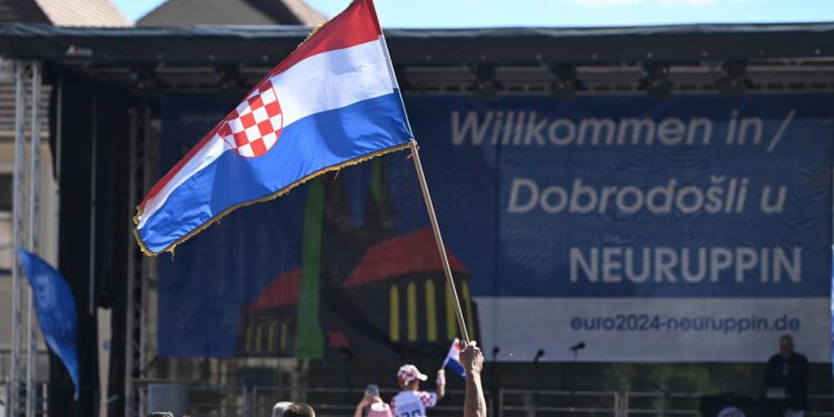 Sportske novosti – Hrvate u Njemačkoj dočekao stari problem: ‘Tanki smo, sad bi nam dobro došao Livaja…’