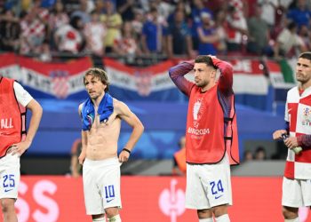 Sportske novosti – Jedan Vatreni nije se osjećao dobro, Modrić je doživio muku, a vidjeli smo i balkanske ‘arome’