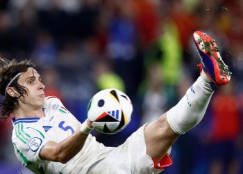 Sportske novosti – Na površinu su isplivali svi limiti i boljke Italije, sve se vrti oko čovjeka bez kojeg su ‘tanki’