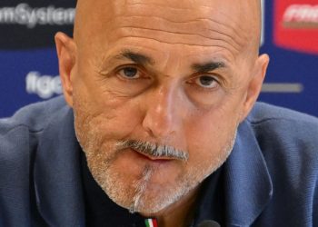 Sportske novosti – Talijani se neće kockati bez obzira na debakl, Spalletti ostaje izbornik: ‘Razočarani smo, ali moramo nastaviti’