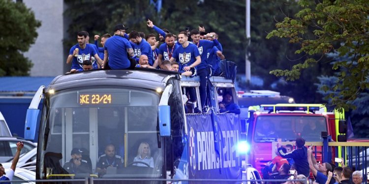 Sportske novosti – U Dinamo stiže sve više članova i sponzora, uprava maksimirskog kluba ima veliku želju