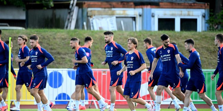 Sportske novosti – Uzeli smo posljednje međusobne dvoboje i simulirali Euro. Evo kako bi prošla Hrvatska