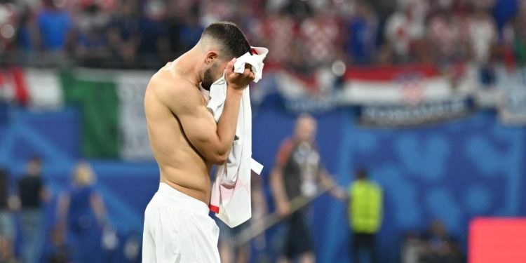Sportske novosti – VIDEO: Incident nakon utakmice Vatrenih. Navijačica podivljala i počela gristi, Ivanušec brzo reagirao