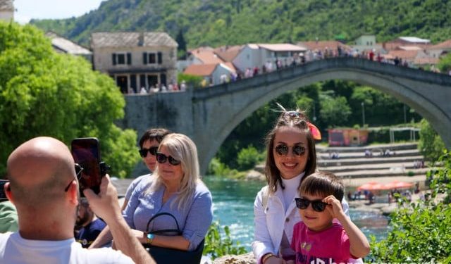 TURISTI O SMJEŠTAJU U MOSTARU Gostoljubivost Mostaraca je ključni faktor za pozitivne doživljaje posjetitelja