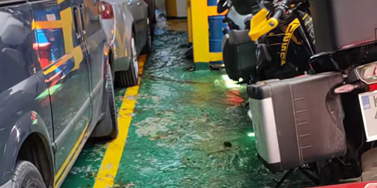 Totalni raspad na Jadrolinijom trajektu, pola garaže pod morem: ‘Da nije žalosno, bilo bi komično’