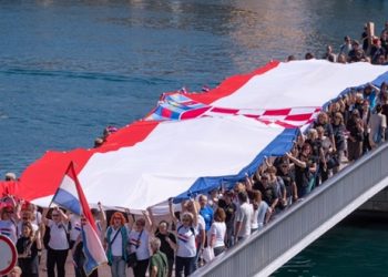 U Zadru se okupilo više od 400 braniteljica