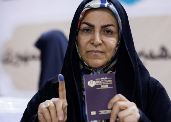 U tijeku je glasovanje na predsjedničkim izborima u Iranu nakon smrti čelnika