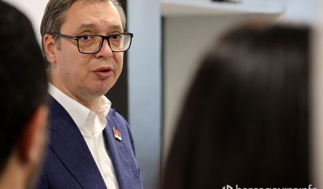 VIDEO Vučića u Mostaru iz takta izbacilo pitanje o Srebrenici