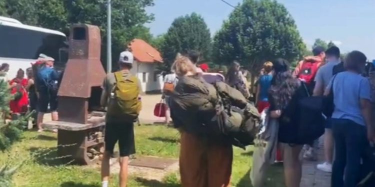 Vlak za Split se pokvario u podne, putnici satima na zvizdanu čekali bus