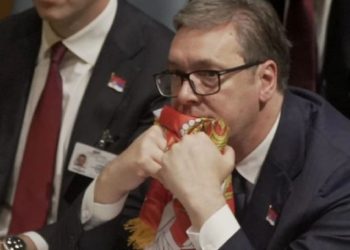 Vučić je bijesan, uveli ga u hrvatski avion: Ovo je tvrtka koja je prevozila srpske nogometaše