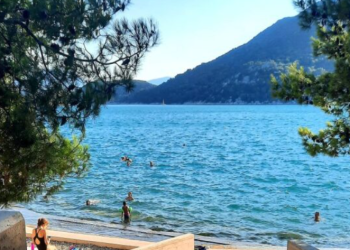 ZAVOD ZA JAVNO ZDRAVSTVO More na gradskoj plaži u Pločama nije zadovoljavajuće!