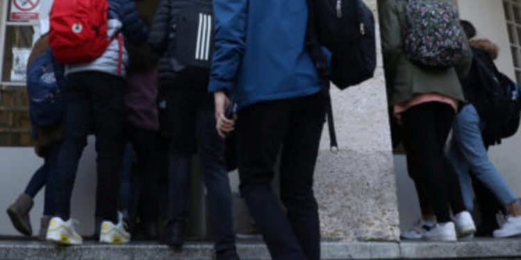 Započele su prijave programa za upise u srednje škole: Evo što trebate znati