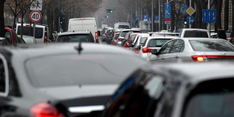 VODIČ ZA PREŽIVLJAVANJE GRADSKE DŽUNGLE Od parkinga do drugih gradskih izazova | NACIONAL.HR