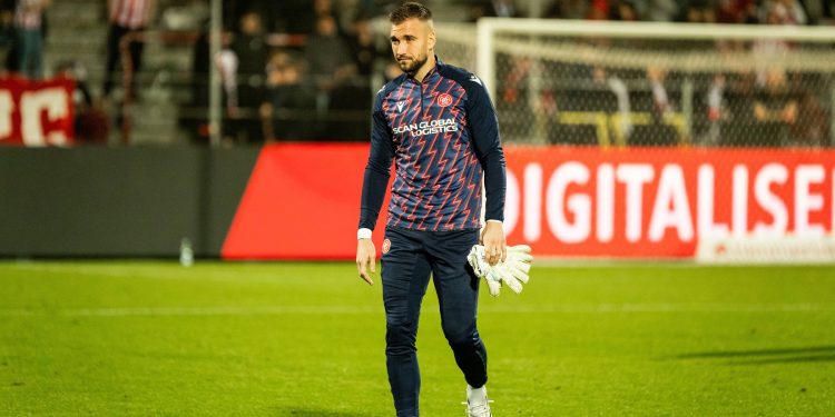 ZAMJENA ZA LABROVIĆA Rijeka dovela bivšeg vratara Hajduka, stigao kao slobodan igrač | NACIONAL.HR