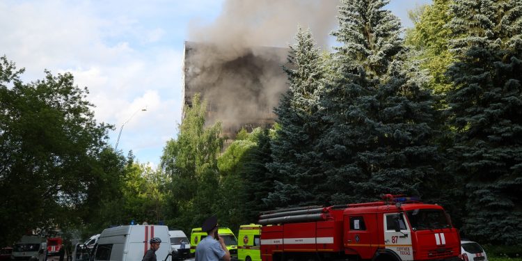 STRAVA KOD MOSKVE U požaru zgrade osam mrtvih, ljudi skakali kroz prozore | NACIONAL.HR