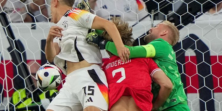 TUČA I PREKID Njemačka – Danska: Utakmica osmine finala Eura mogla bi završiti sutra! | NACIONAL.HR