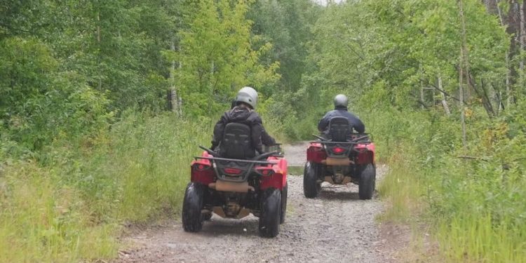 TROJE DJECE STRADALO KOD BJELOVARA ‘Curica je ležala bez svijesti. Odmah smo dovezli suncobran i polijevali ih vodom’ | NACIONAL.HR