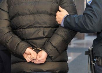 Mortus pjan s 2,29 alkohola, 45-godišnji recidivist vozio goste na aerodrom