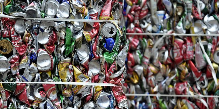 Trgovac ne prihvaća boce jer je potrošio vreće? Evo što kažu u Fondu, smije li se to