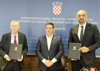 Slobodna Dalmacija – Susjednoj županiji ‘kapnulo’ više od 30 milijuna eura za organizaciju javnog prijevoza: ‘Ovo nije jednostavan zadatak’