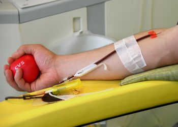 Slobodna Dalmacija – Poznata medicinarka otišla u mirovinu, nema stanovnika u okolici Splita kojem nije pomogla, donosimo slike s oproštaja