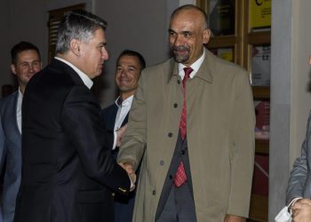 Još jedan veliki gaf šibensko-kninskog župana! Podržava čovjeka koji je javno omalovažavao Knin