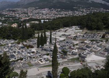 Slobodna Dalmacija – Tko će dobiti mjesto za posljednje počivalište? Interes je velik, uskoro kreće izgradnja novih grobnica, ovo su detalji