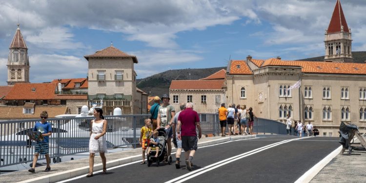 Slobodna Dalmacija – U Trogiru se hvale upisom sve djece u vrtić, a nadmašili su i lanjsku brojku: ‘Ovo je osnova za kvalitetu života’