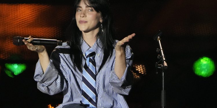 BILLIE EILISH Pjevačica preko telefona podvaljivala neslane šale Margot Robbie i Dakoti Johnson | NACIONAL.HR