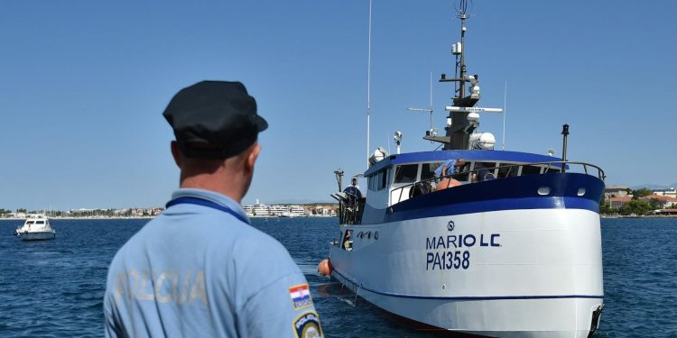 Slobodna Dalmacija – Divljaštvo vozača se sa cesta prebacilo na more. Doznali smo koliko je prekršitelja sankcionirano u samo tjedan dana