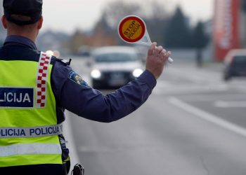 Policija je obavila kontrolu na 1201 vozilom i svaki treći vozač je počinio neki prekršaj! Na Višnjiku je jedan vozio motor s 3 promila u krvi!