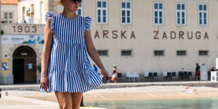 Slobodna Dalmacija – Ovo vrijedi pogledati; svjetski poznata arhitektica sutra u Bolu na Braču izlaže svoje likovne radove