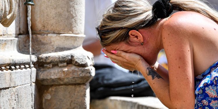 Udarila je vrućina, mediji su opet prepuni priča o toplinskom valu. Smeta li vam to?