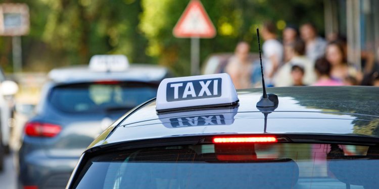 Slobodna Dalmacija – Policajci u Splitu sinoć zaustavili drogiranog taksista, odbio je testiranje, a onda ga je snašla još gora sudbina