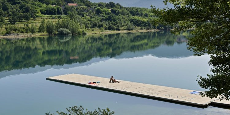 Slobodna Dalmacija – U Zagori su otkrili novi način rashlađivanja; prizori s konjem zaludili TikToK: ‘Ovo cijeli svijet treba vidjeti!’