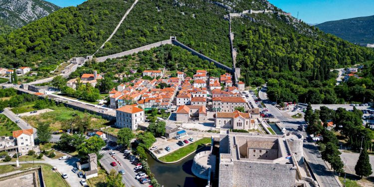 Skoro 3 tisuće eura kazne treba ‘iskeširati’ vozač koji je zaustavljen u Stonu, nevjerojatna je njegova drskost